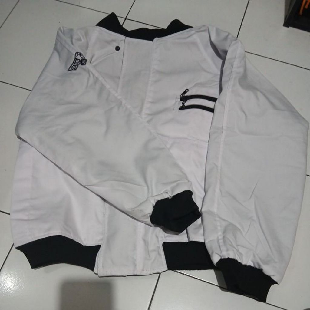 Jaket Kotaro Minami