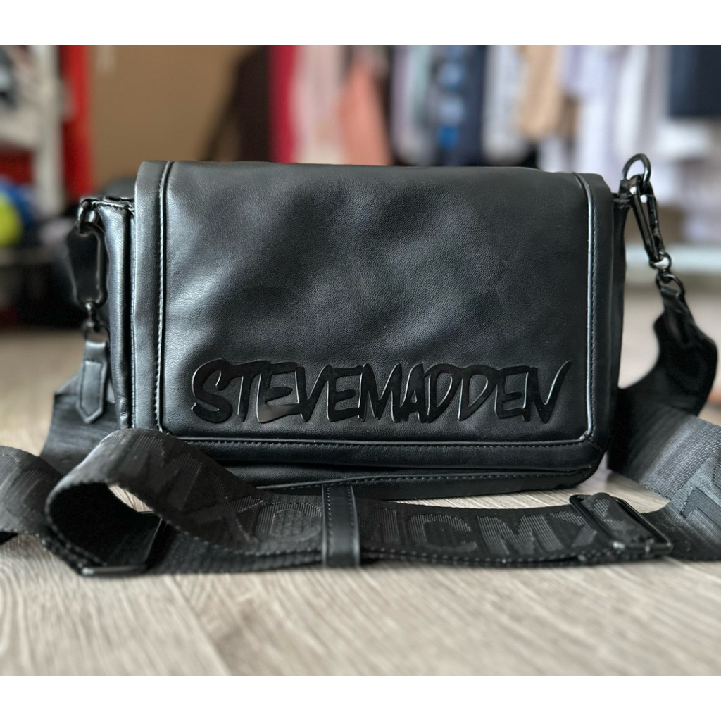Steve Madden Preloved