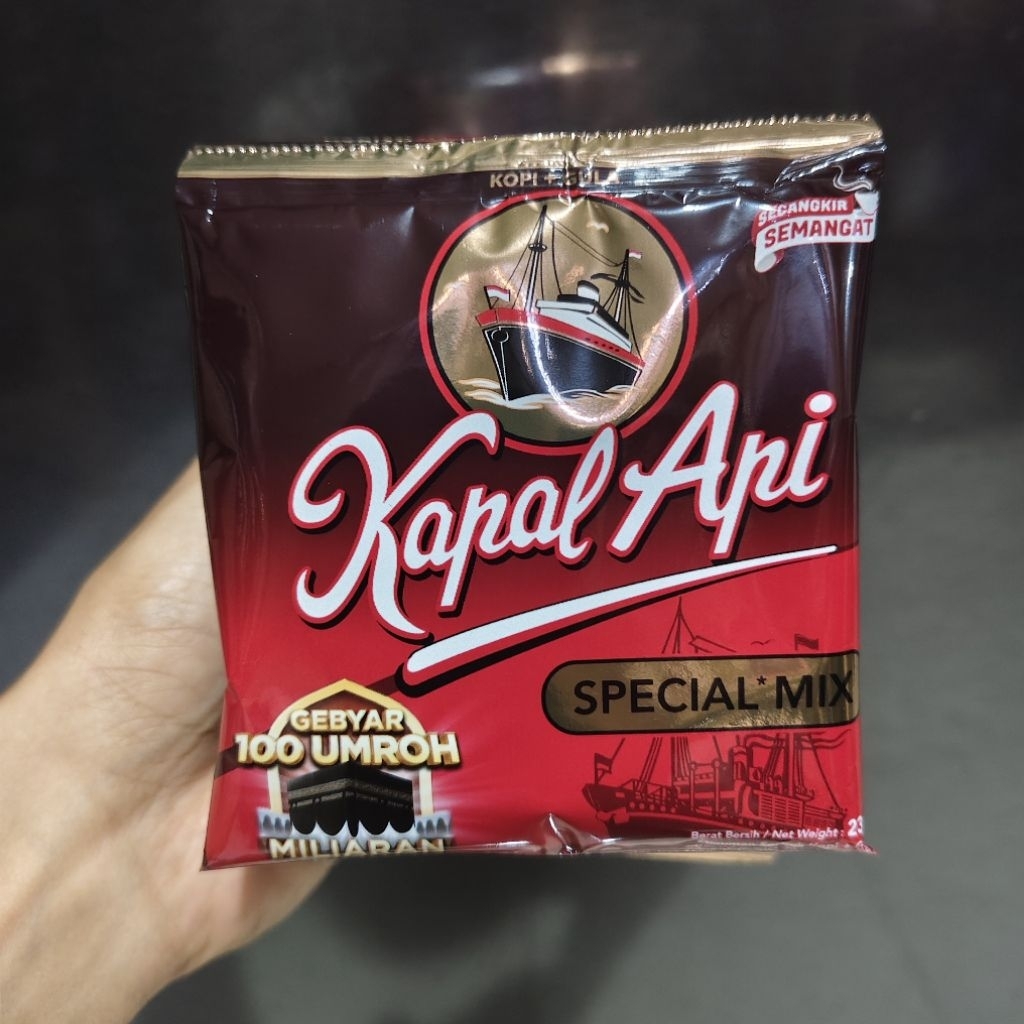 

KOPI KAPAL API SPECIAL MIX ISI 10 SASET