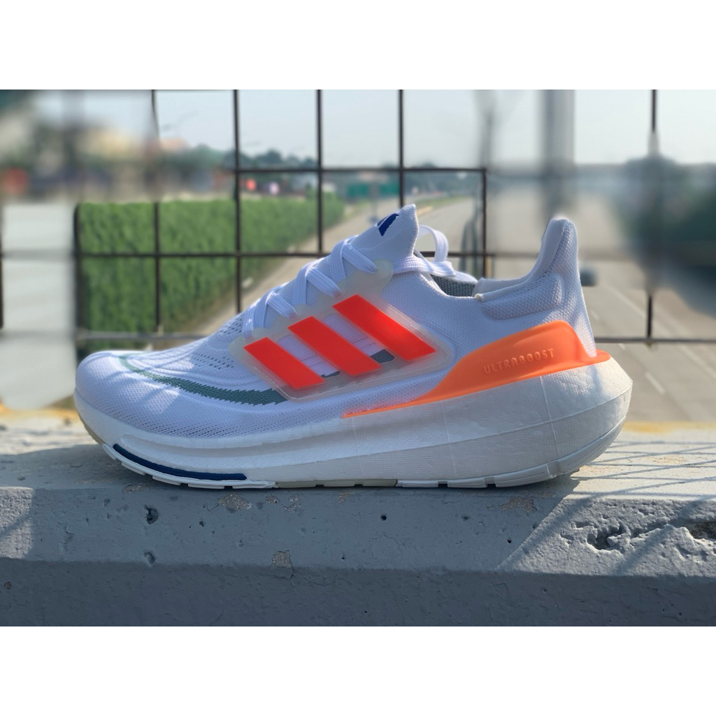 Adidas Ultraboost 22