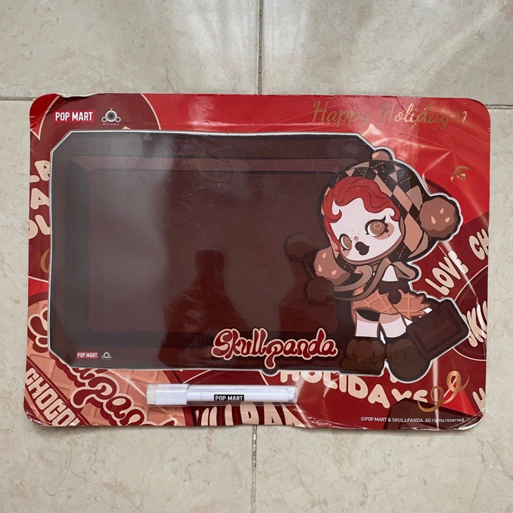 

Pop Mart Skullpanda Board