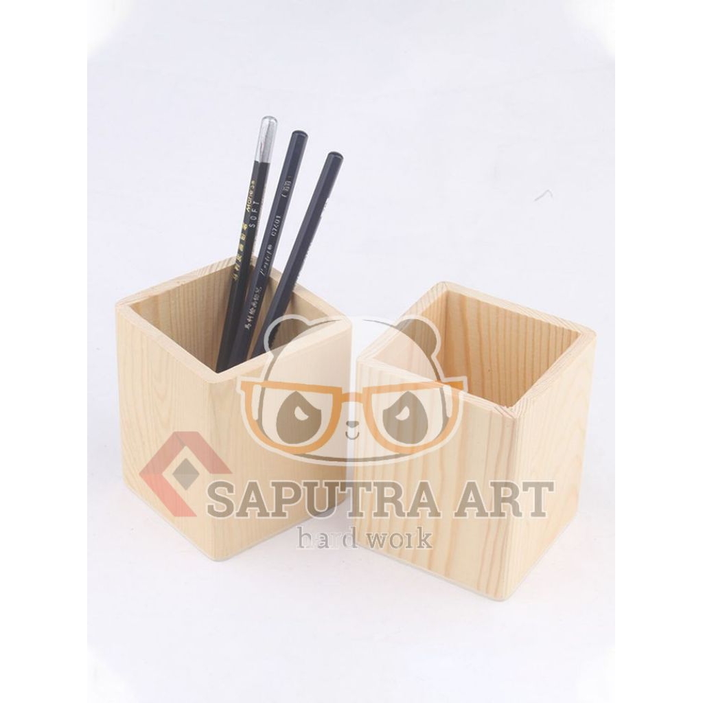 

Saputra art || Kotak kayu serbaguna sebagai tempat penyimpanan pinsil pulpen dan alat tulis minimalis sekaligus sebagai orgaanizer dan dekorasi meja, terbuat dari bahan kayu solid jati belnda hand made estetik natural