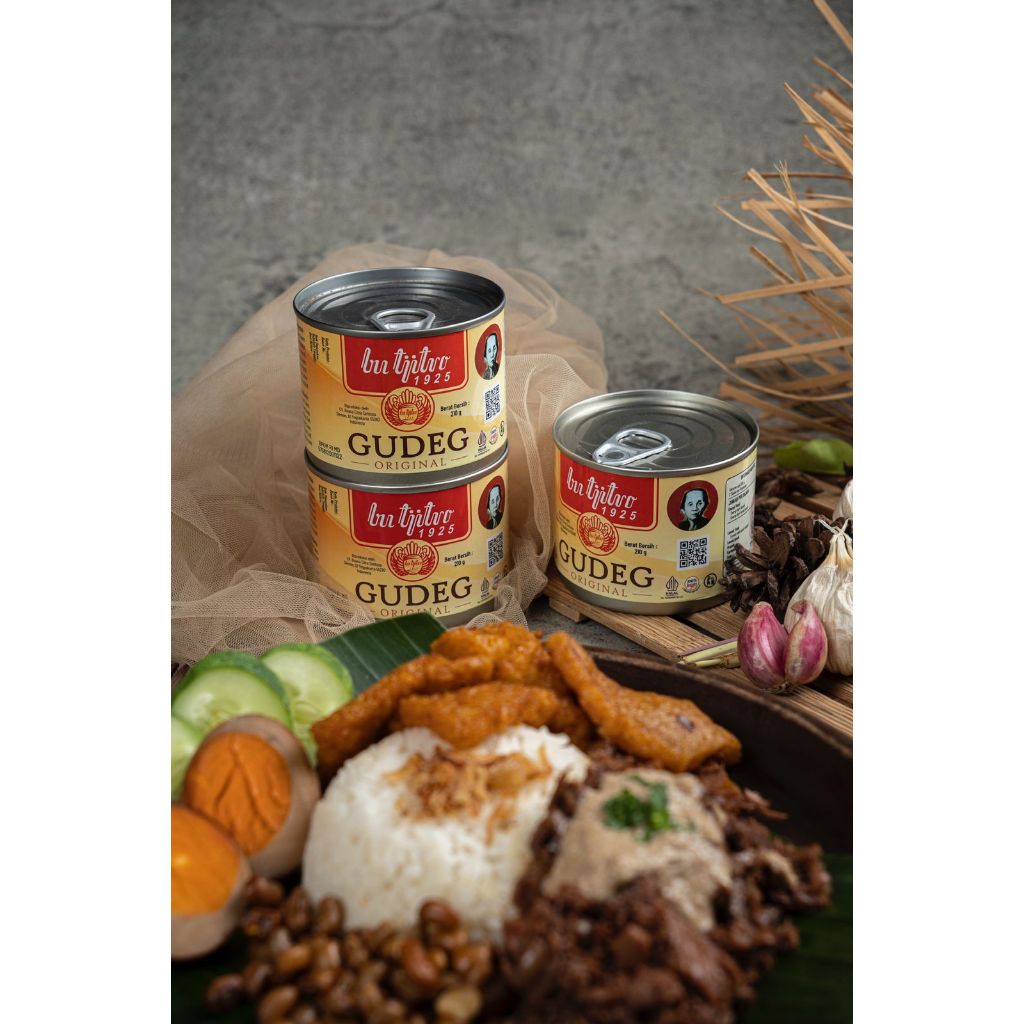 

GUDEG KALENGORIGINAL KOMPLIT Bu Tjitro 1925 /gudeg jogja/gudegrekomendasi /gudeg kaleng / gudeg enak