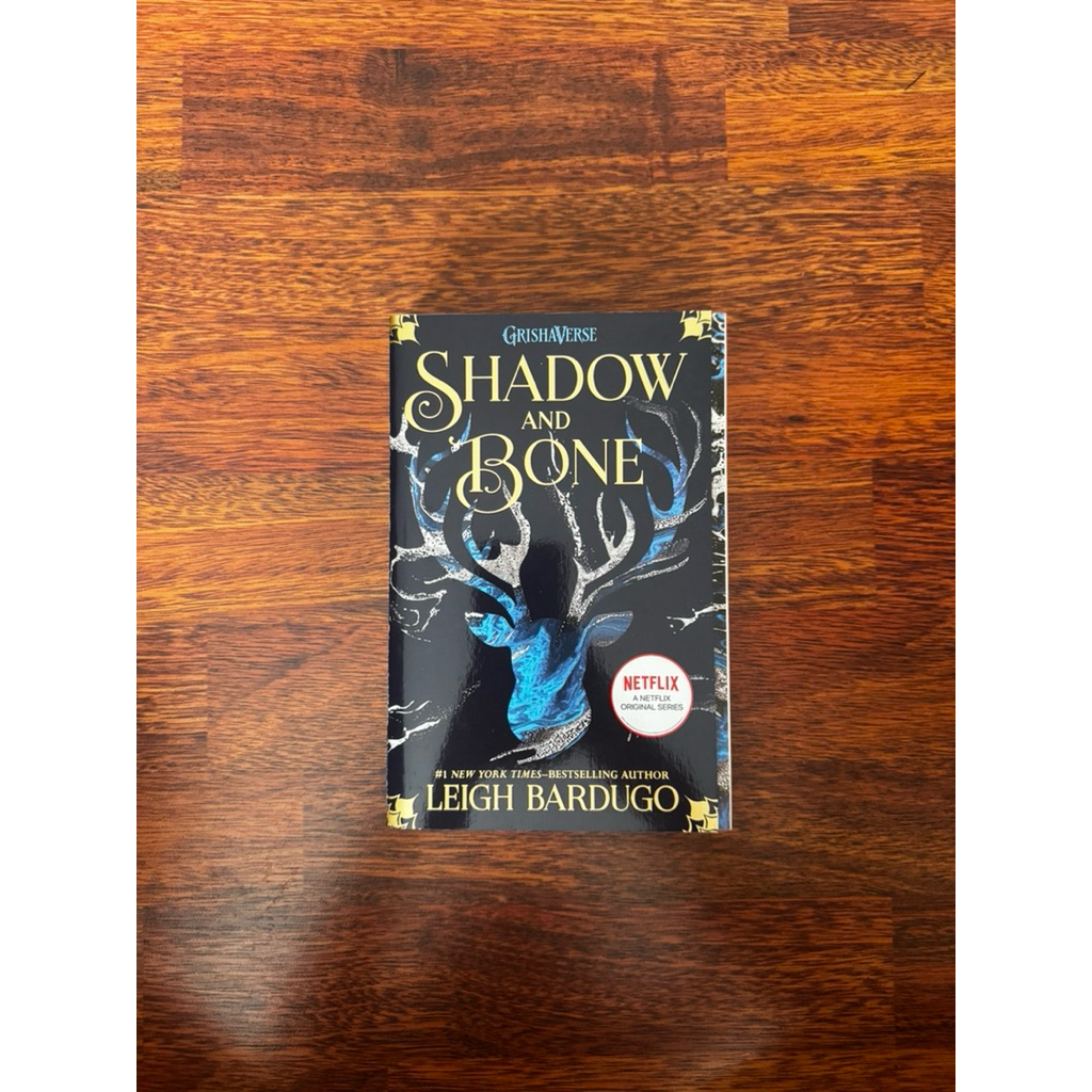 PRELOVED ORI - Shadow and bone, Siege and Storm, Run and Rising TRILOGY by Leigh Bardugo (ENGLISH/IN