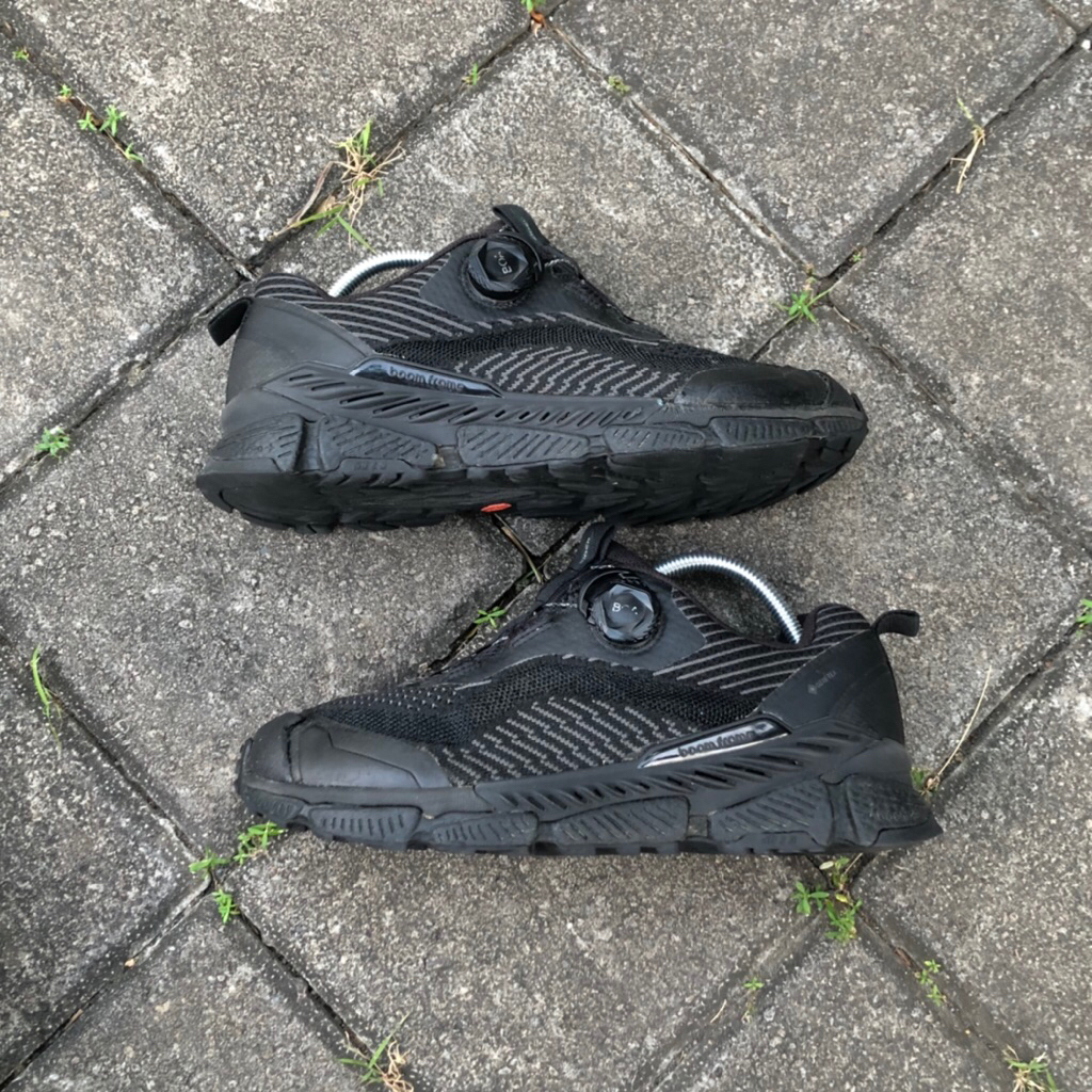 sepatu outdoor boa eider 42 second bekas