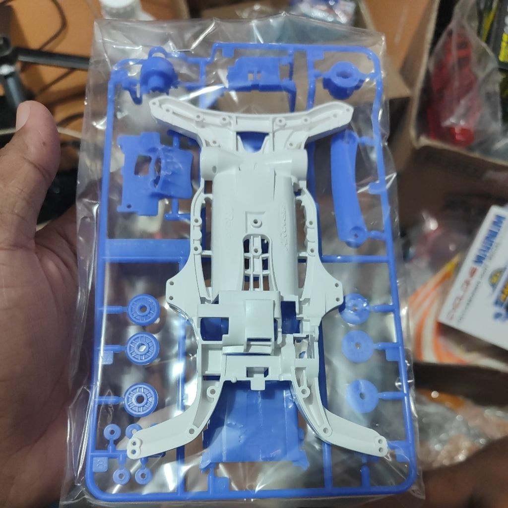 Tamiya Casis Chassis Ar Abs Putih White + Gearbox Ar Biru