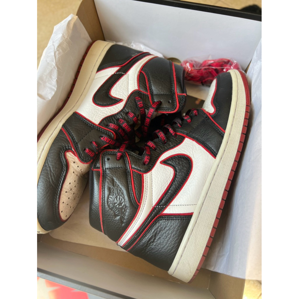 PRELOVED NIKE AIR JORDAN 1 RETRO HIGH OG BLACK/GYM RED-WHITE SIZE 10.5