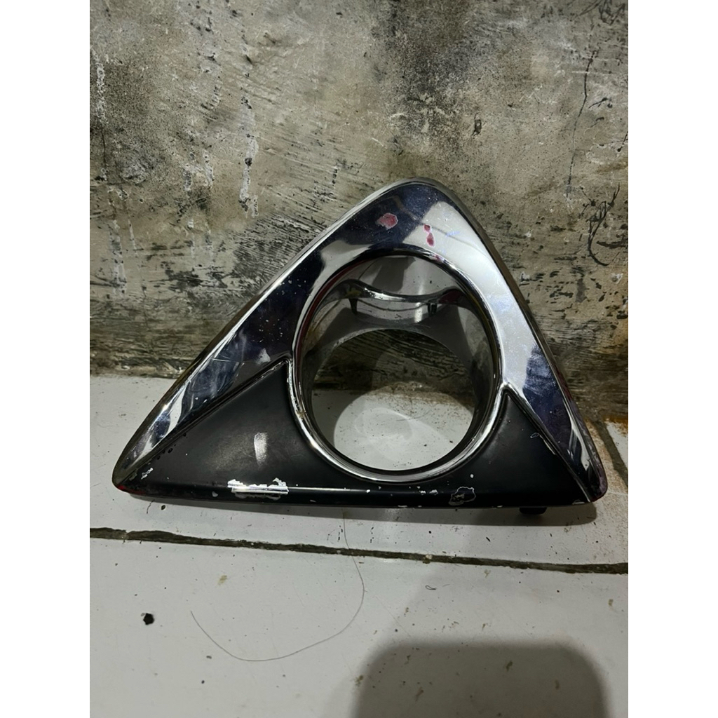Cover Foglamp Ring Foglamp Toyota Agya Original Kiri only ( LH )