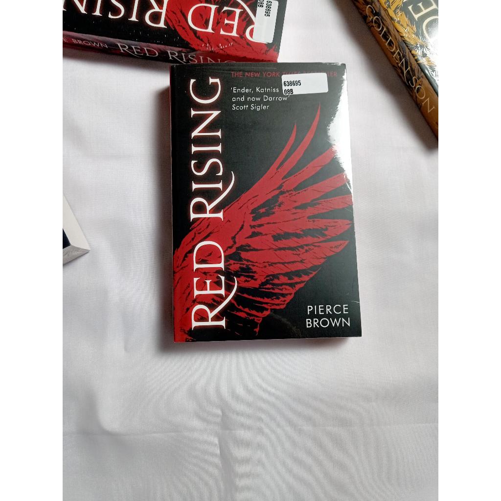 Red Rising (Red Rising Saga #1) Paperback by Pierce Brown