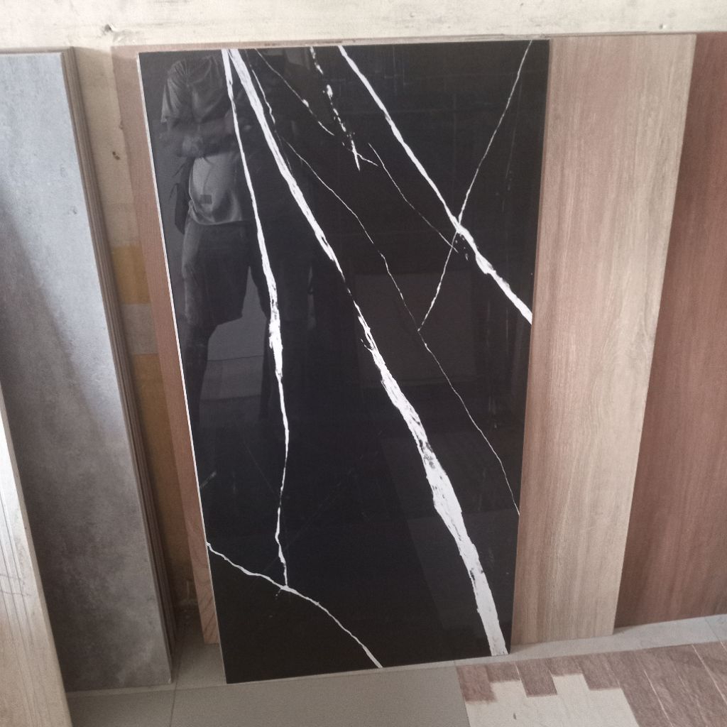 Granit Hitam motip marmer 120x60 Ikad (CHAT ADMIN/BACA DESKRIPSI SEBELUM MEMBELI)