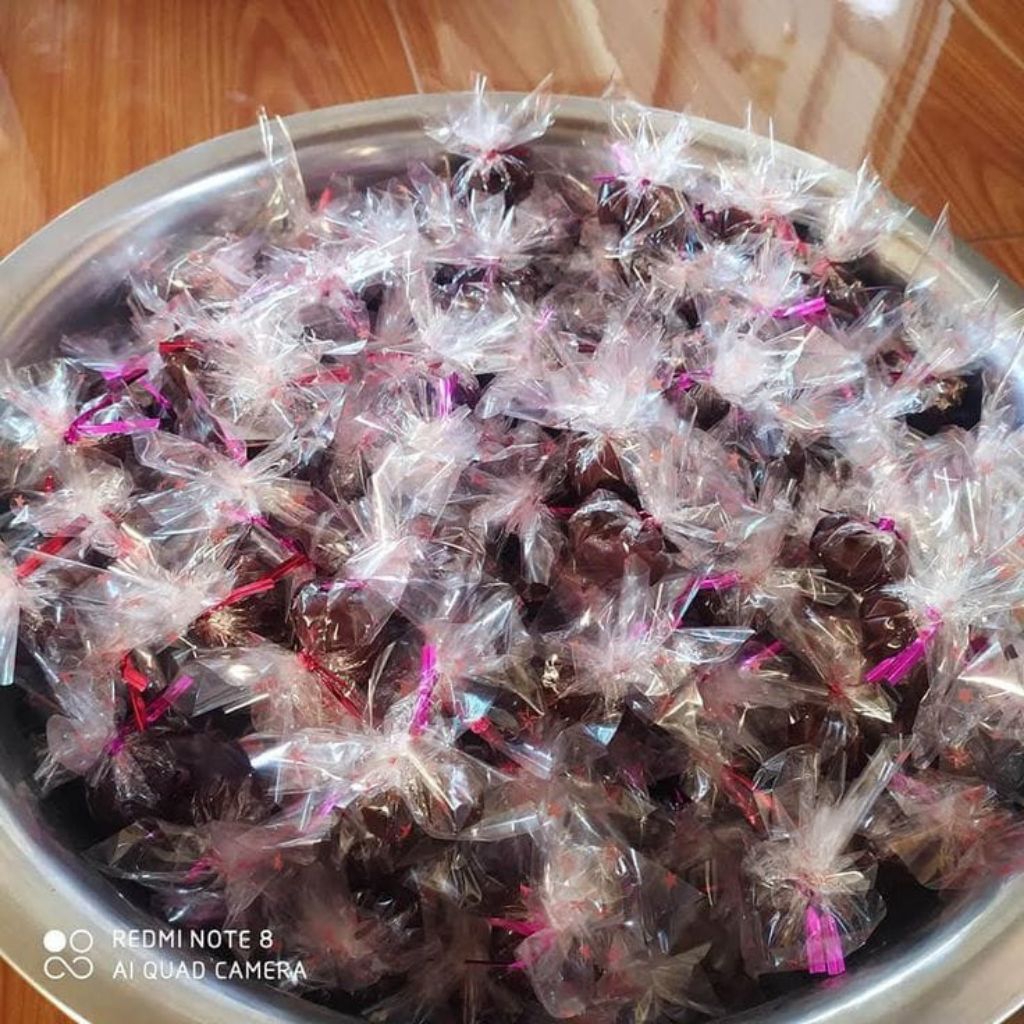 

1kg Madu Mongso Kemasan Plastik Madu Mongso Ketan Hitam Manis Legit Siap Saji