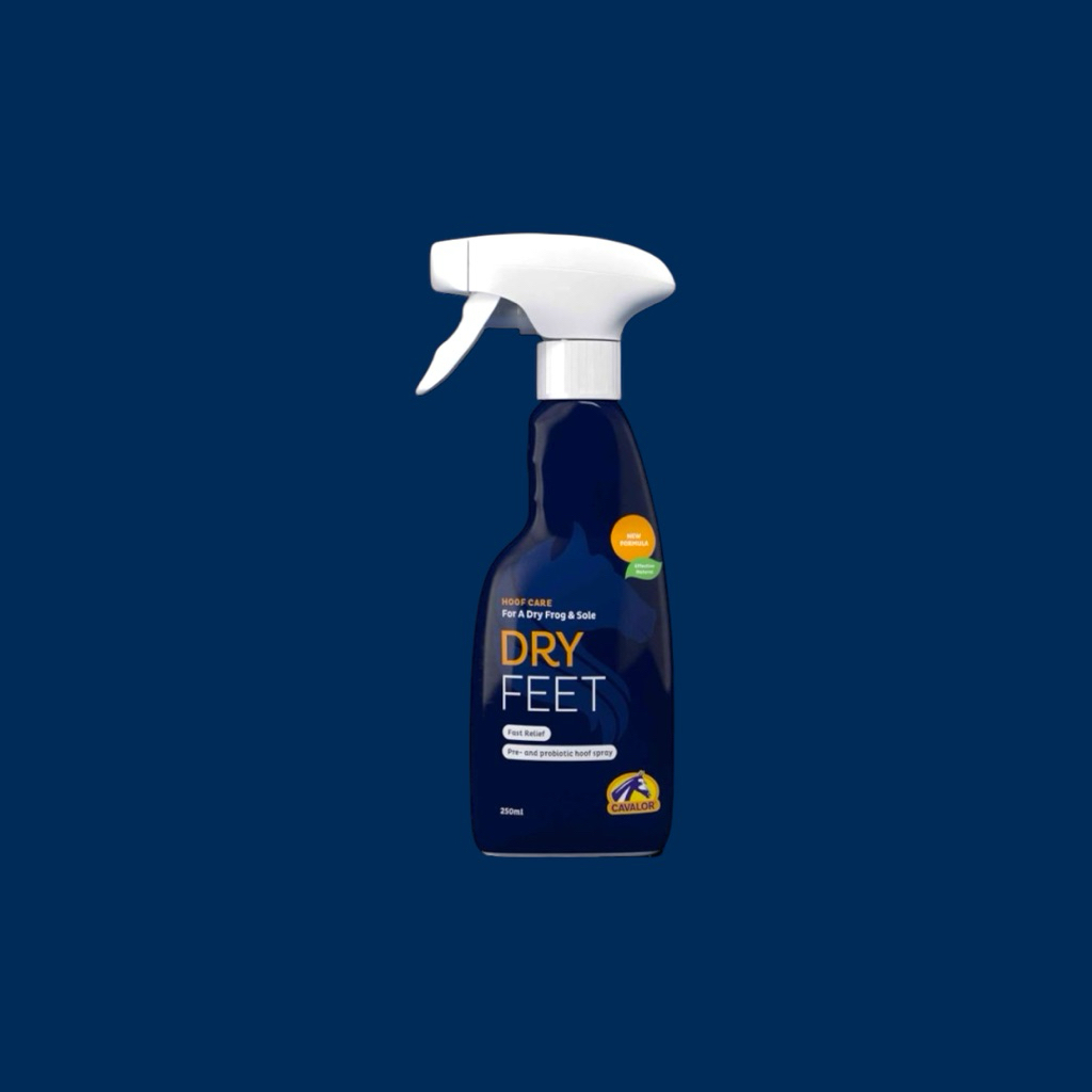 Cavalor Dry Feet 250 ml. Semprotan untuk melindungi telapak dan bagian tengah (frog) kuku kuda.