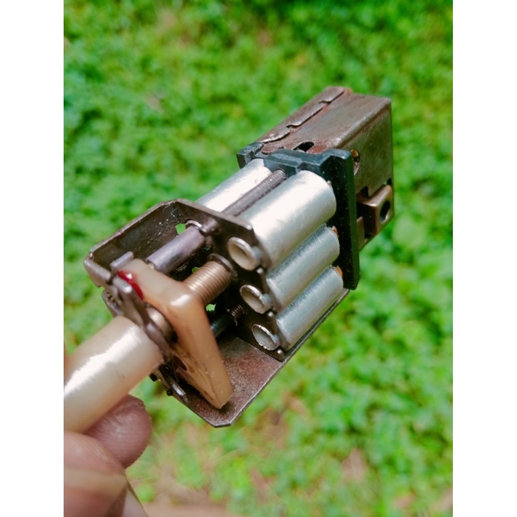 Kepala Tuner fm Bekas Masih Lumayan Normal