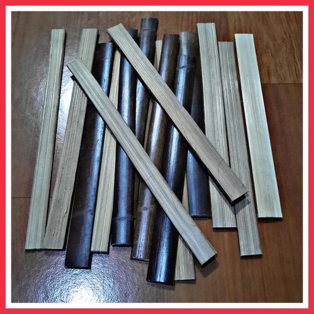 

Bambu Belah Hitam 10 Pcs Varian 20-40 CM Untuk Seni Kerajinan Tangan Bambu Hitam