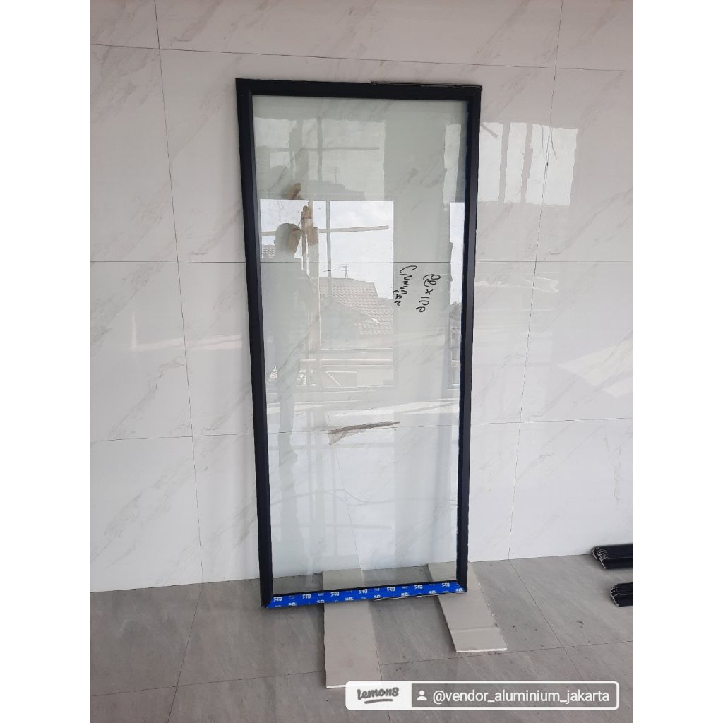 DAUN JENDELA KACA ALUMINIUM