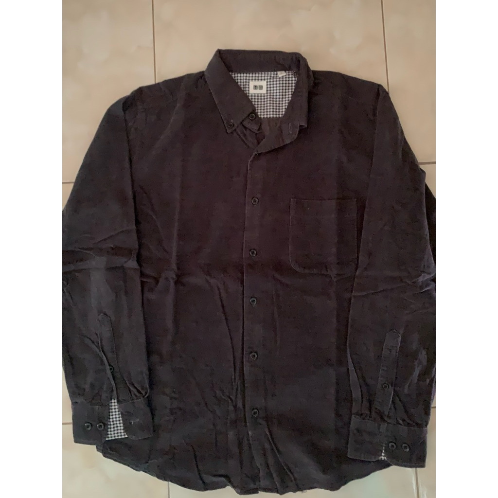 Kemeja Uniqlo Corduroy