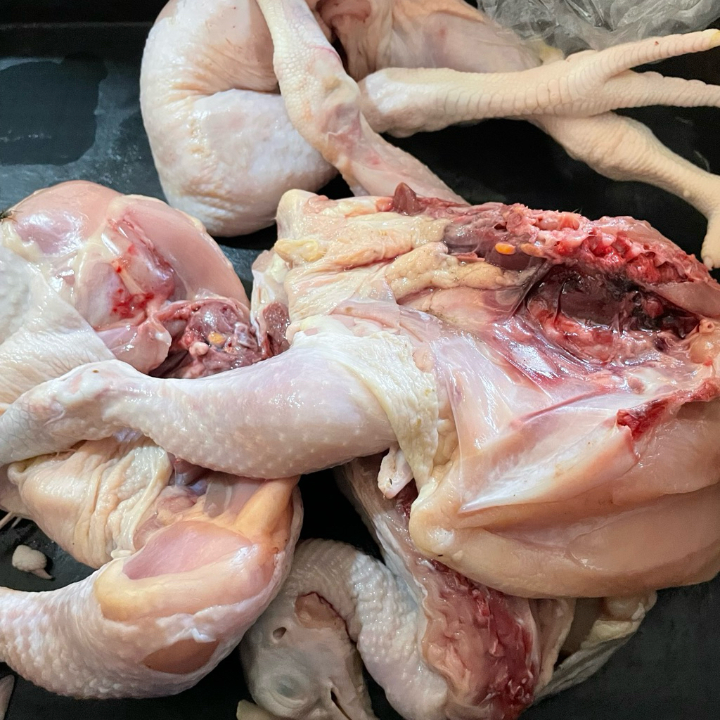 

AYAM SEGAR 1 EKOR POTONG 10