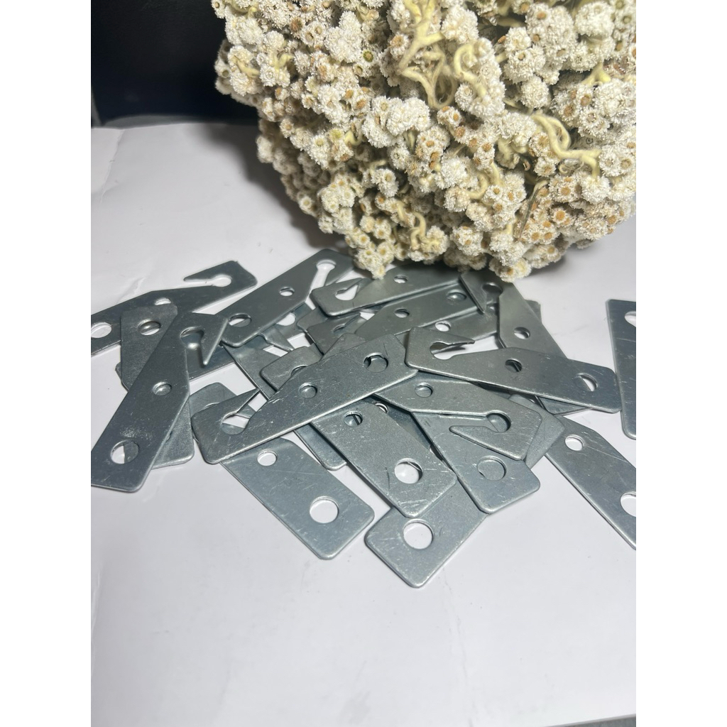 hook adjuster / pakan / alat ternak kandang ayam bahan besi isi 20pcs