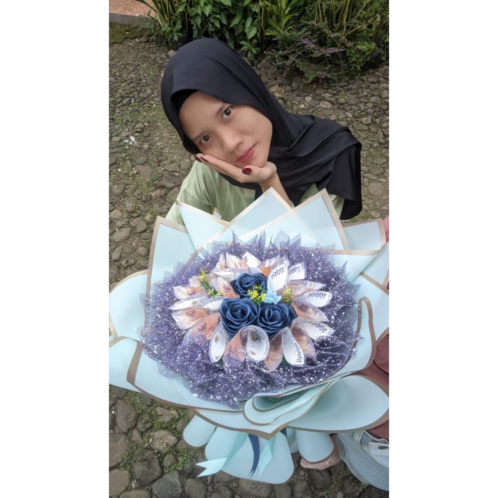 

rangkaian bunga mawar pita satin yg sudah ready LaelShop
