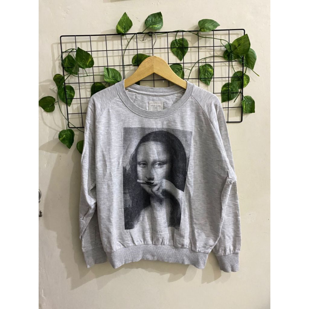 crewneck second brand