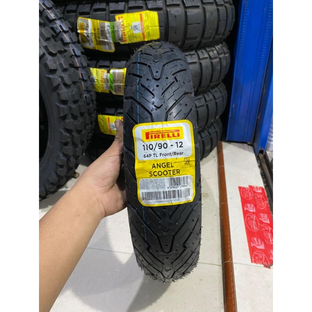 Ban luar Pirelli 110/90 12 angel scooter tubbles