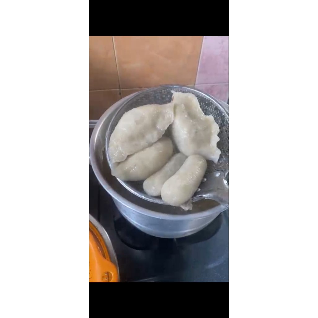 

Pempek FROZEN ( Lenjer isi 3pcs)