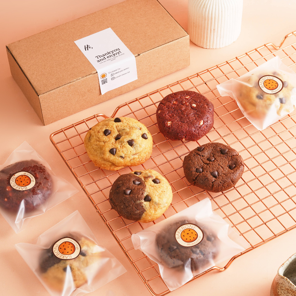 

Cookies Jumbo Soft Chewy Homemade – Red Velvet, Choco Chip, Double Choco by bakebone.id