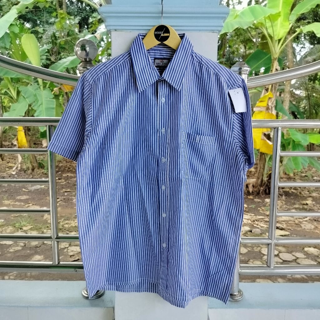 Kemeja / Lengan Pendek / Vintage / Second / DYU DYU