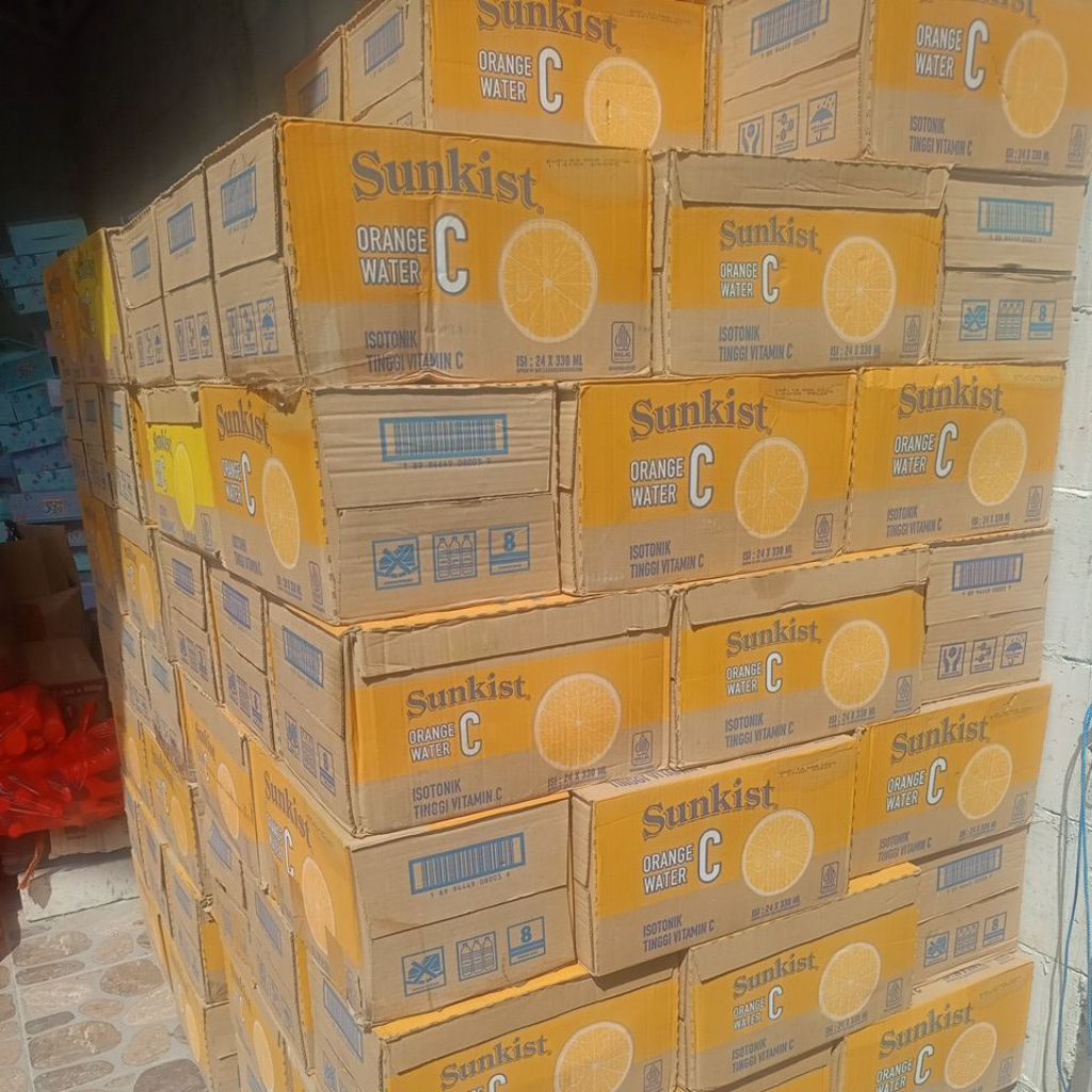 

SUNKIST ORANGE WATER 330 ML 1 karton