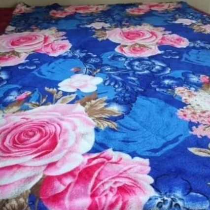 (Yuji Shop) Preloved Selimut Bulu Halus motif bunga