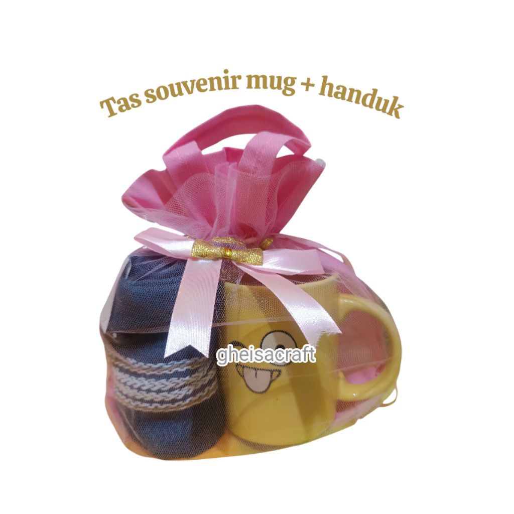 Tas tile souvenir hampers kado mug + handuk