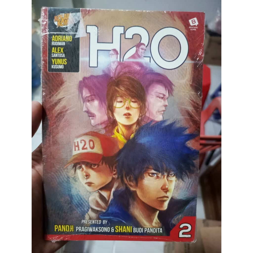 komik h2o vol 2