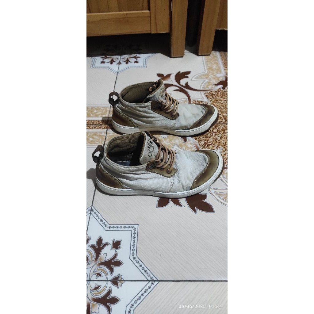 sepatu Eiger cougar second