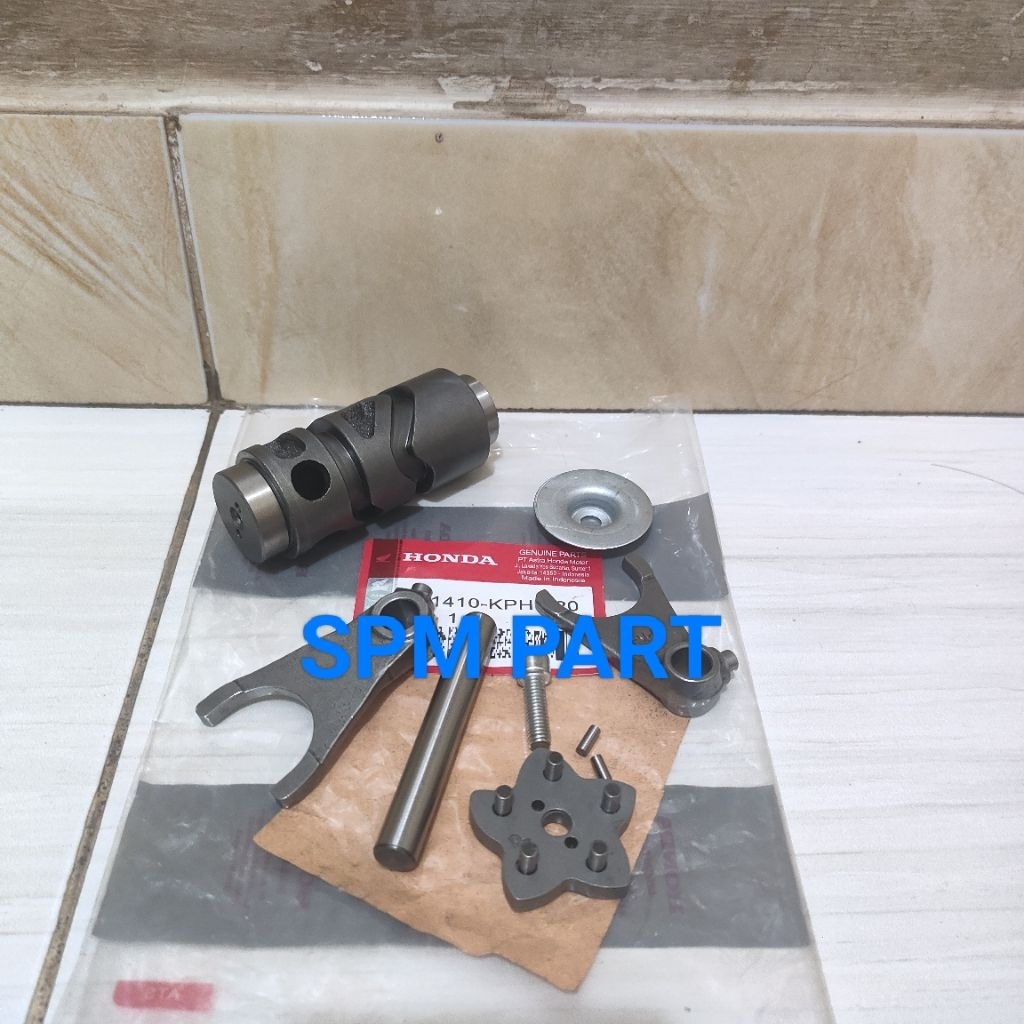 Drum Gigi Mesin Assy KPH Garpu Sendok Drumshaft Gir Rasio Honda Karisma 125 Supra x 125  Drum operan