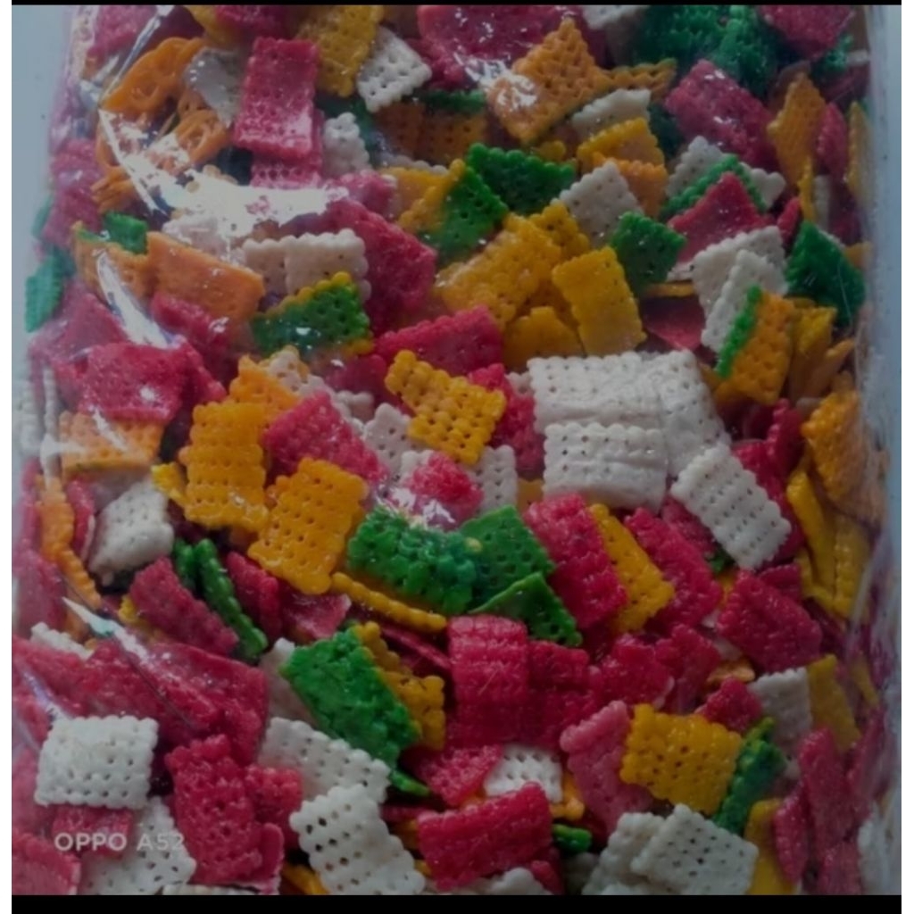 

KERUPUK TARO WARNA MENTAH 250gr
