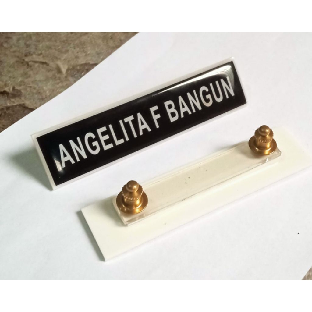 

Nama Dada/ Nametag Akrilik Paku Jambu 2x8 cm