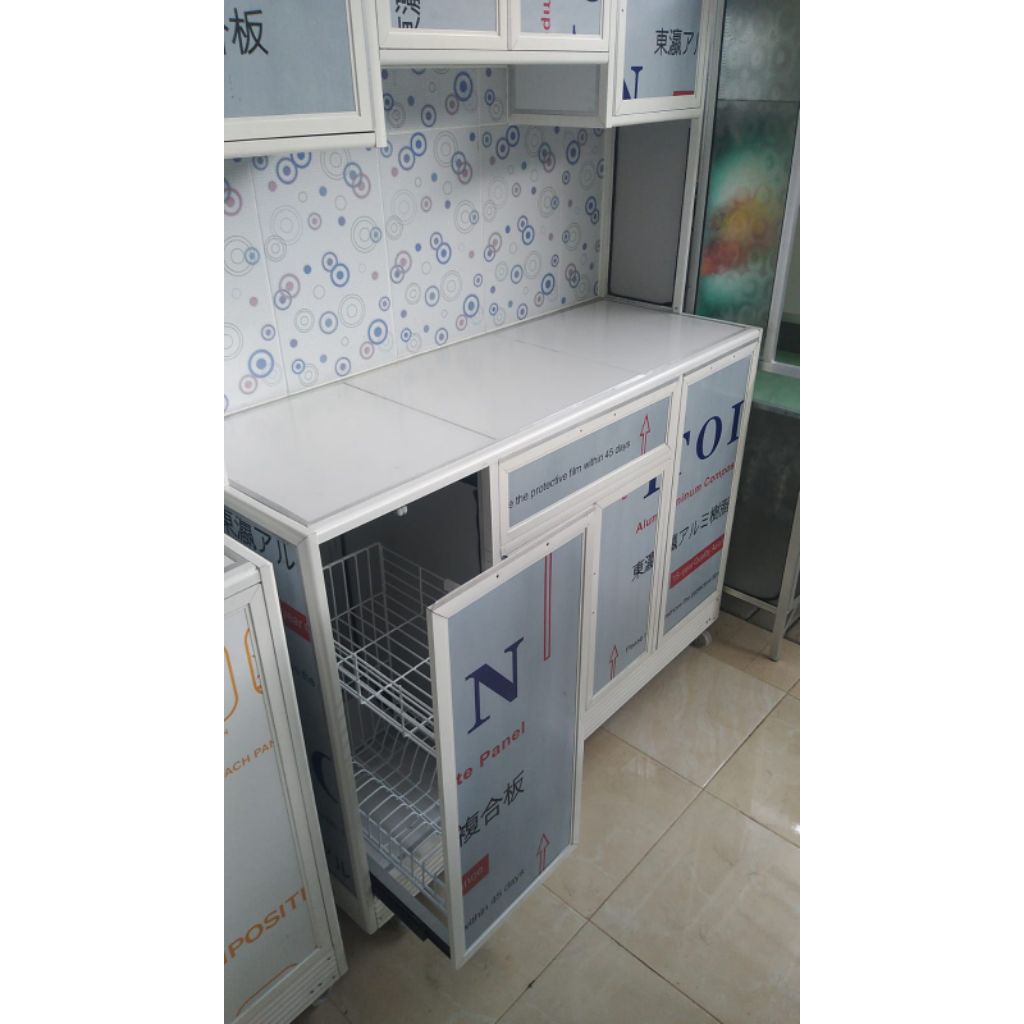29 Juni | kitchen set aluminium acp