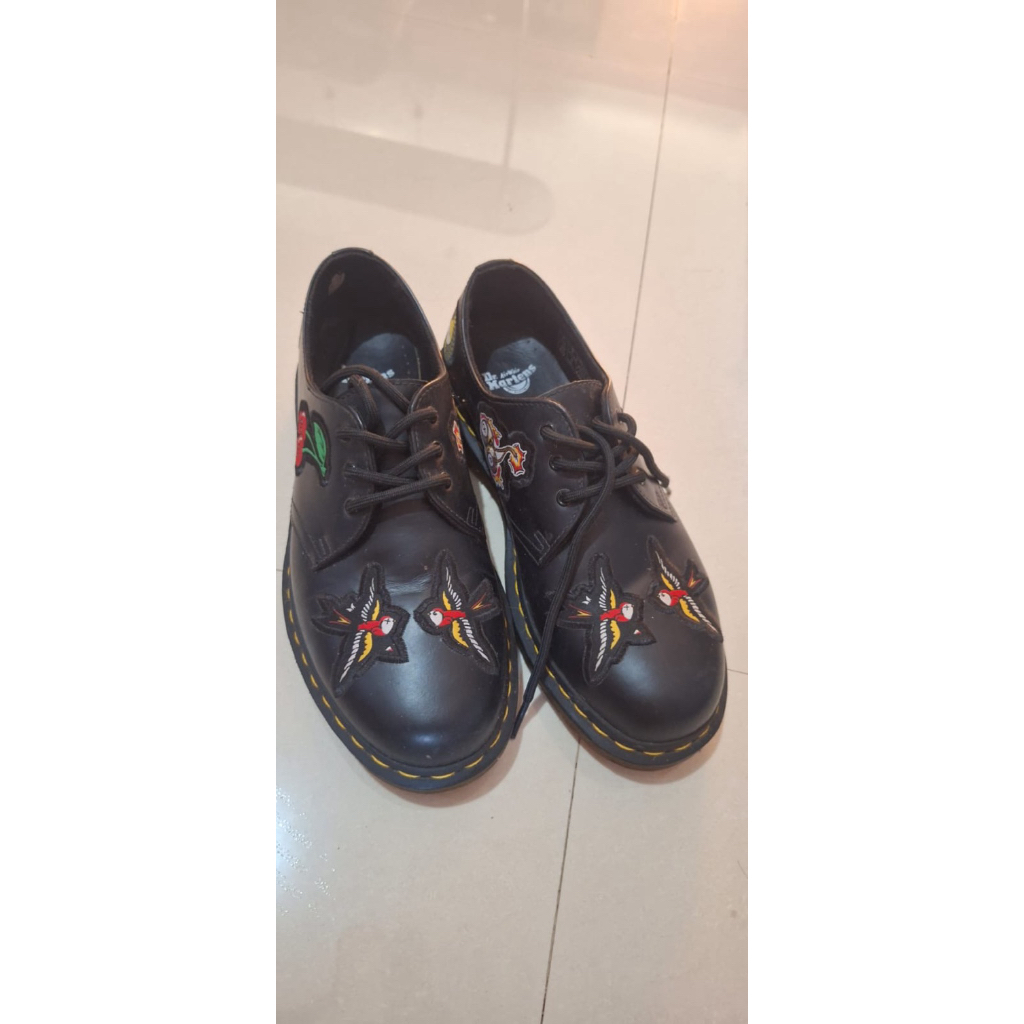 Sepatu Dr. Martens ori