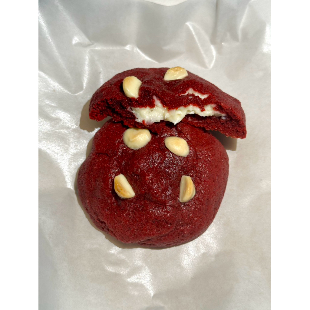 

Red Velvet Cookies with Creamcheese