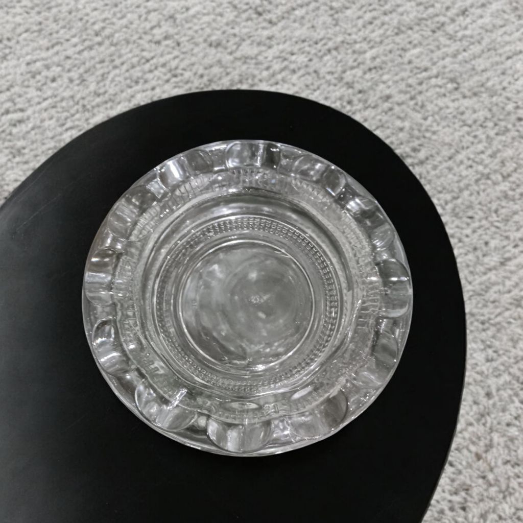 Asbak Rokok Kaca Tebal 14 cm Estetik Unik Souvenir Pernikahan