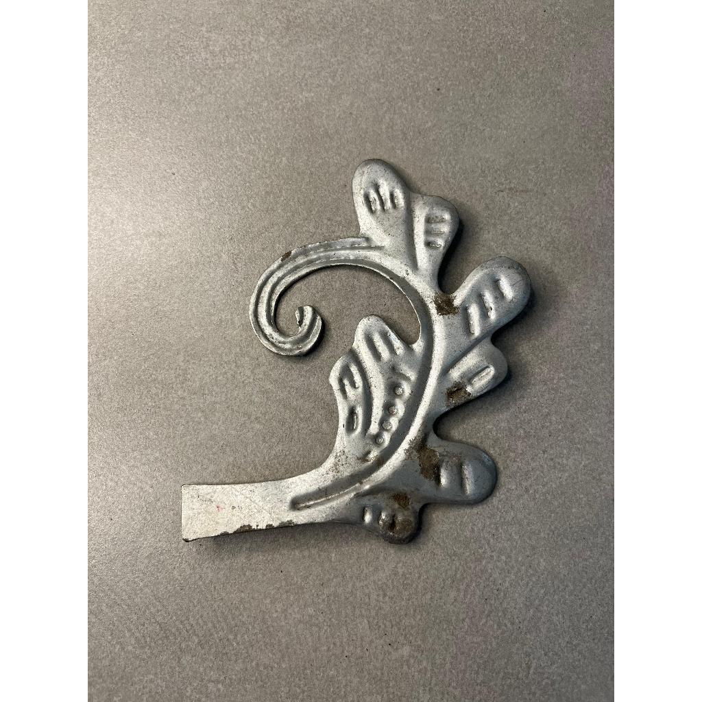 ORNAMEN PAGAR MODEL DAUN PANJANG / ORNAMEN PAGAR MEWAH