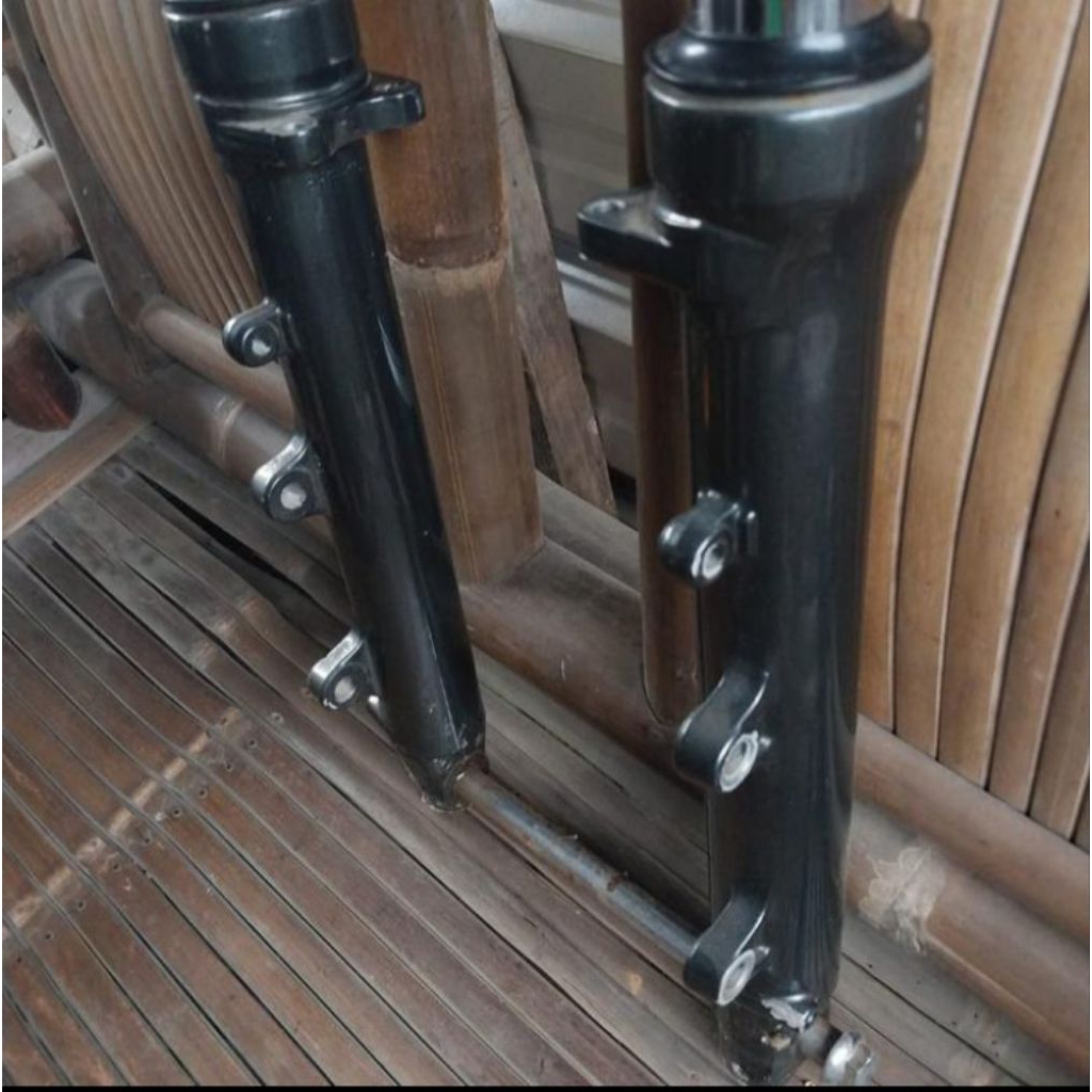 shock depan yamaha fzr double cakram shock moge shock limbah moge