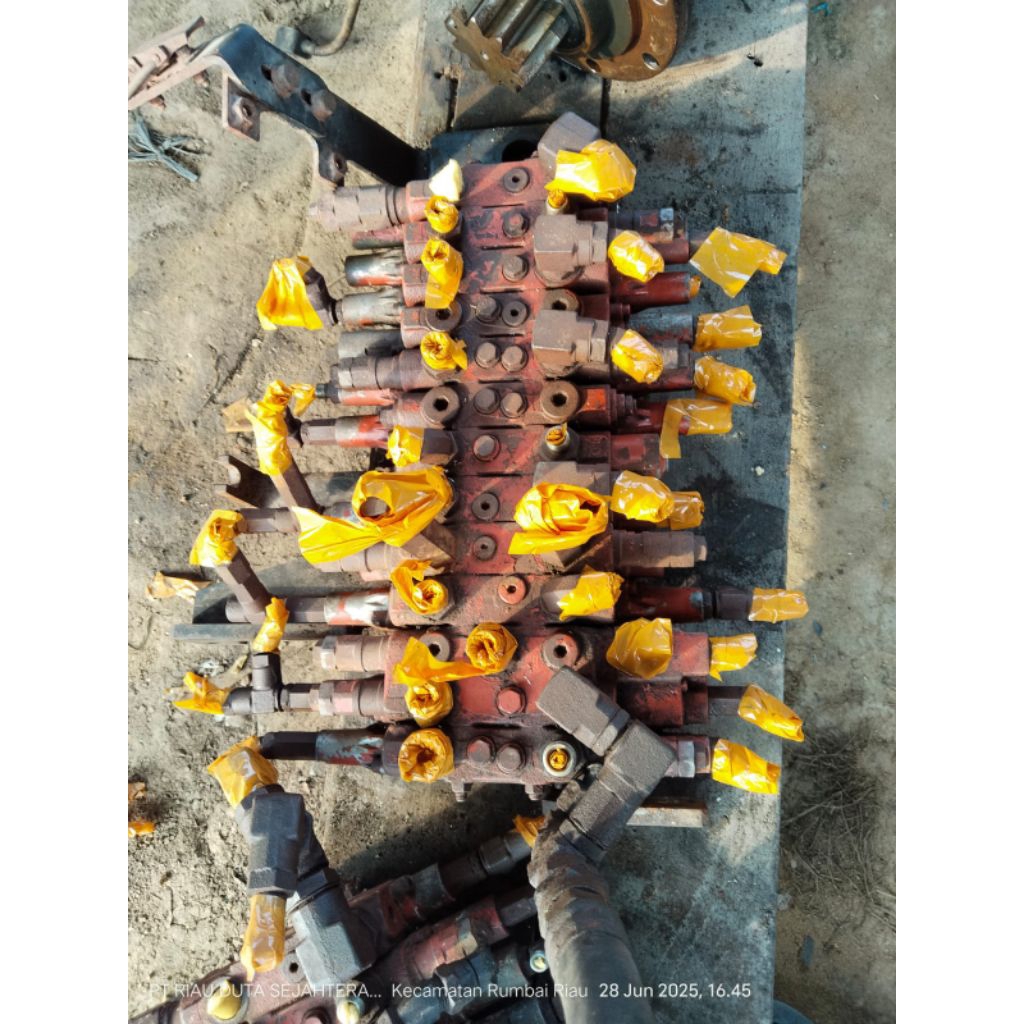 Copotan Control Valve Kobelco SK 50