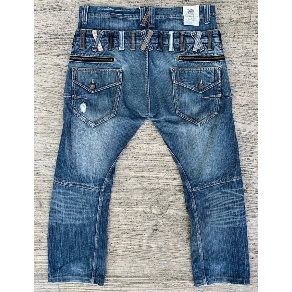 Celana Jeans Dominate