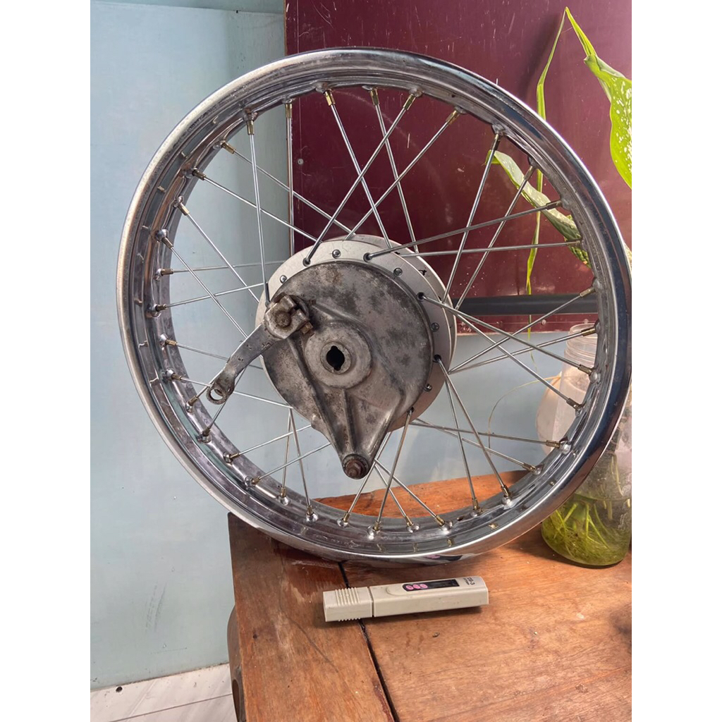 TROMOL SET VELG BELAKANG KYMCO PNP CB TWIN 200