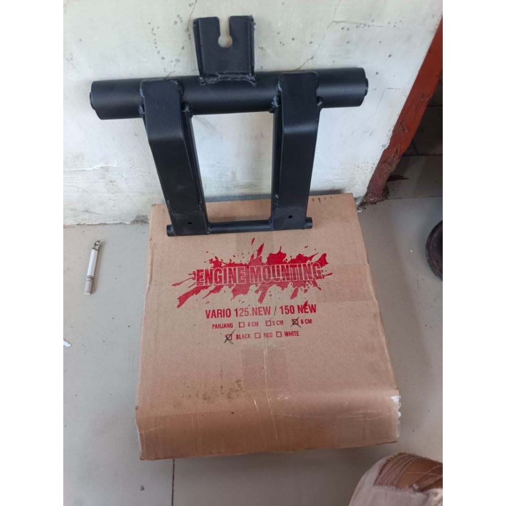 ENGINE MOUNTING VARIO 125/150 NEW VARIO 125/150 LED