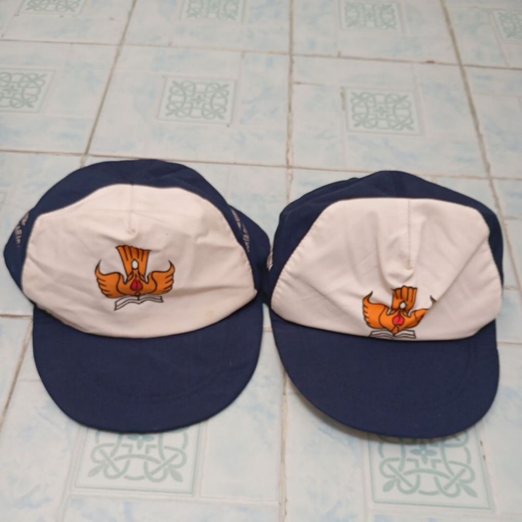 topi SMP strada mardi utama preloved