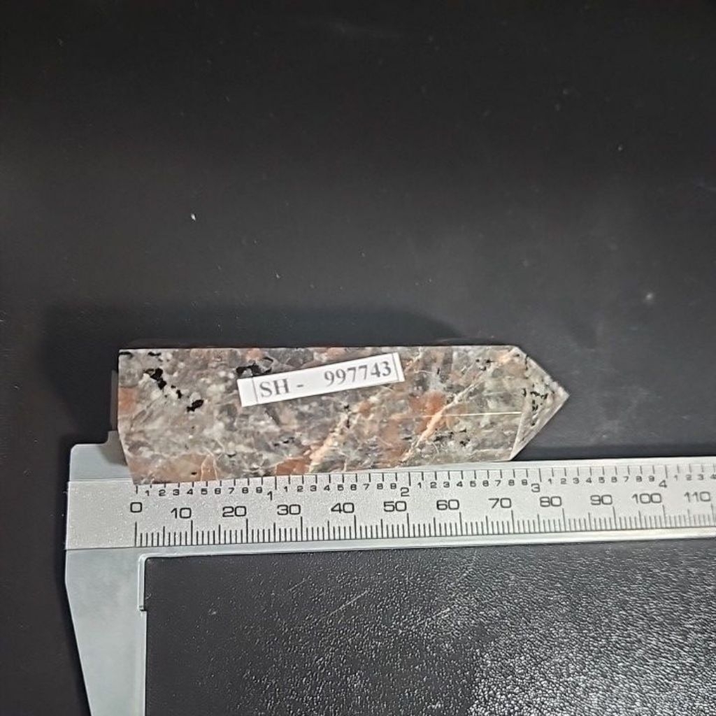 YOOPERLITE  UV REACTIVE TOWER BATU ASLI