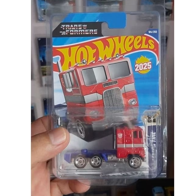 Hotwheels Transformer Optimus Prime Truck