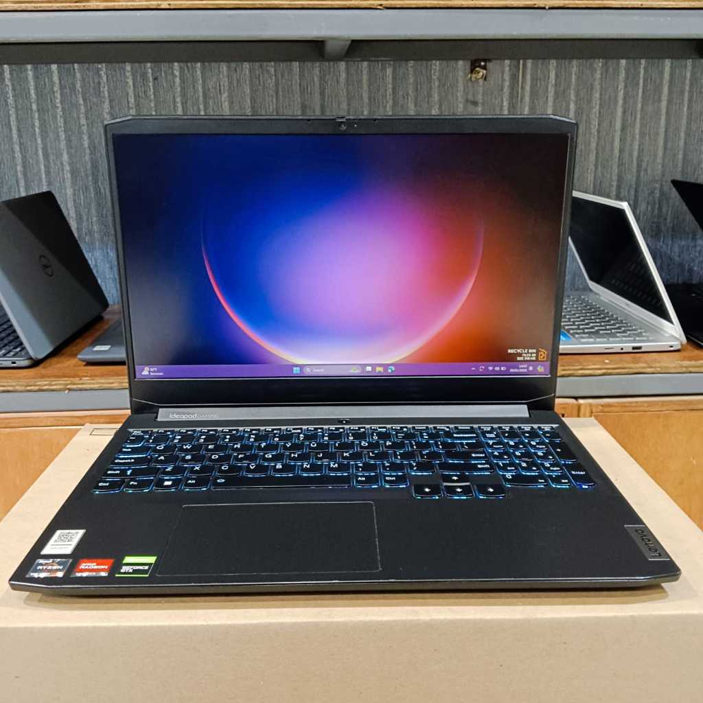 READYSTOCK Lenovo Ideapad Gaming 3 15ACH6H, Ryzen 5-5600H, #VGA, 8/512GB, Black